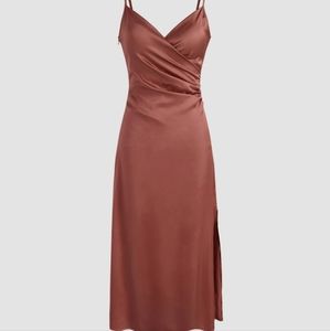 CIDER BROWN SOLID SATIN SLIT MIDI DRESS SIZE S